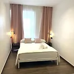 Rooms&go Szálloda *